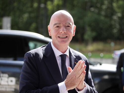 Infantino sfida tutti: si ricandida