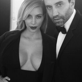 La sensualità esplosiva di Kim Kardashian 1