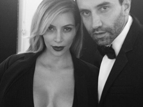 La sensualità esplosiva di Kim Kardashian