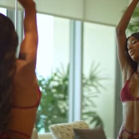La calda estate di Jazzma Kendrick: le foto dell'ex fiamma di Bobo Vieri 1