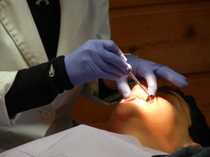 Arrestato il dentista dei vip Cristiano Ricciardi: "Portava un etto di hashish in carcere"