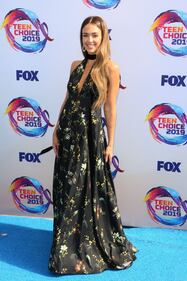 Le star dal red carpet dei Teen Choice Awards 2019  4