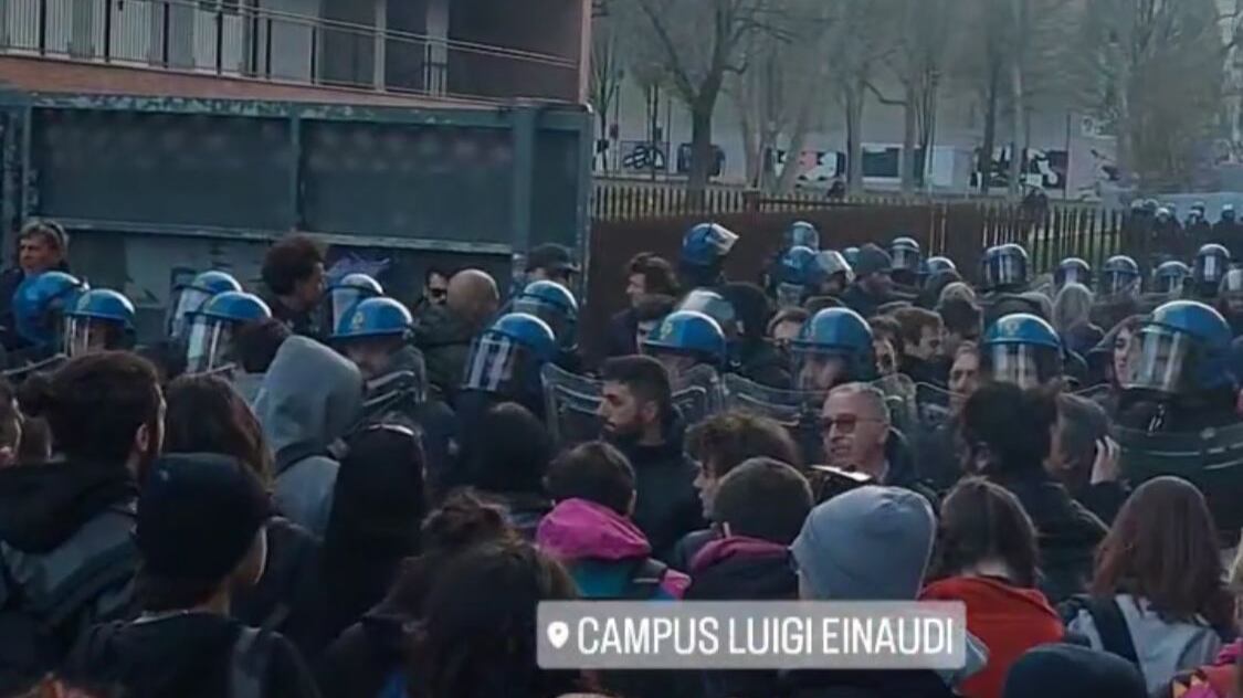 “Uccidere un fascista non è un reato”. Dai collettivi ennesima vergogna nelle università
