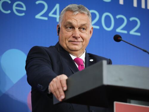 Generali pro-Nato cacciati da Orbán. E vuole bloccare gli aiuti a Kiev