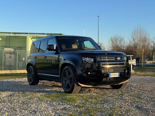Land Rover Defender sei cilindri diesel, ogni viaggio è un’esperienza
