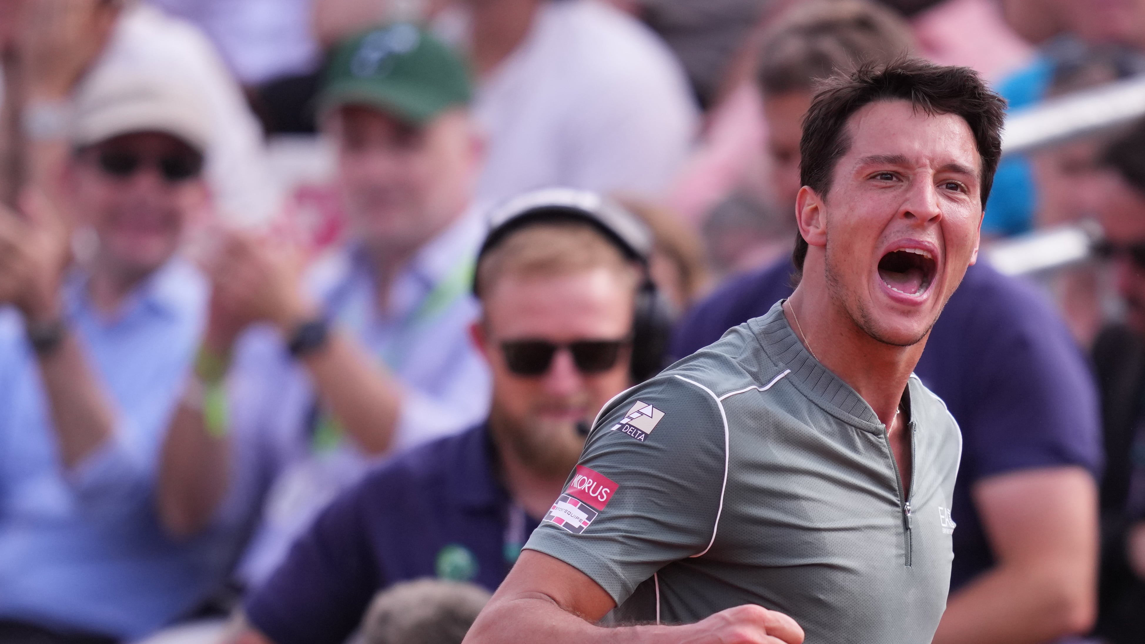 Infinito Darderi: rimonta e sconfigge Zverev salvando 4 match point. Primo quarto di finale in un Masters 1000