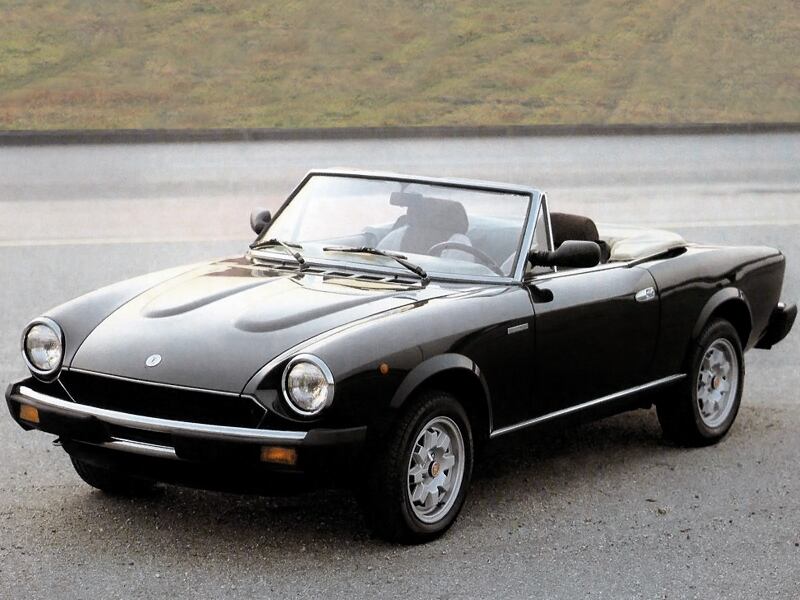 Fiat 124 Spider, guarda la gallery 1