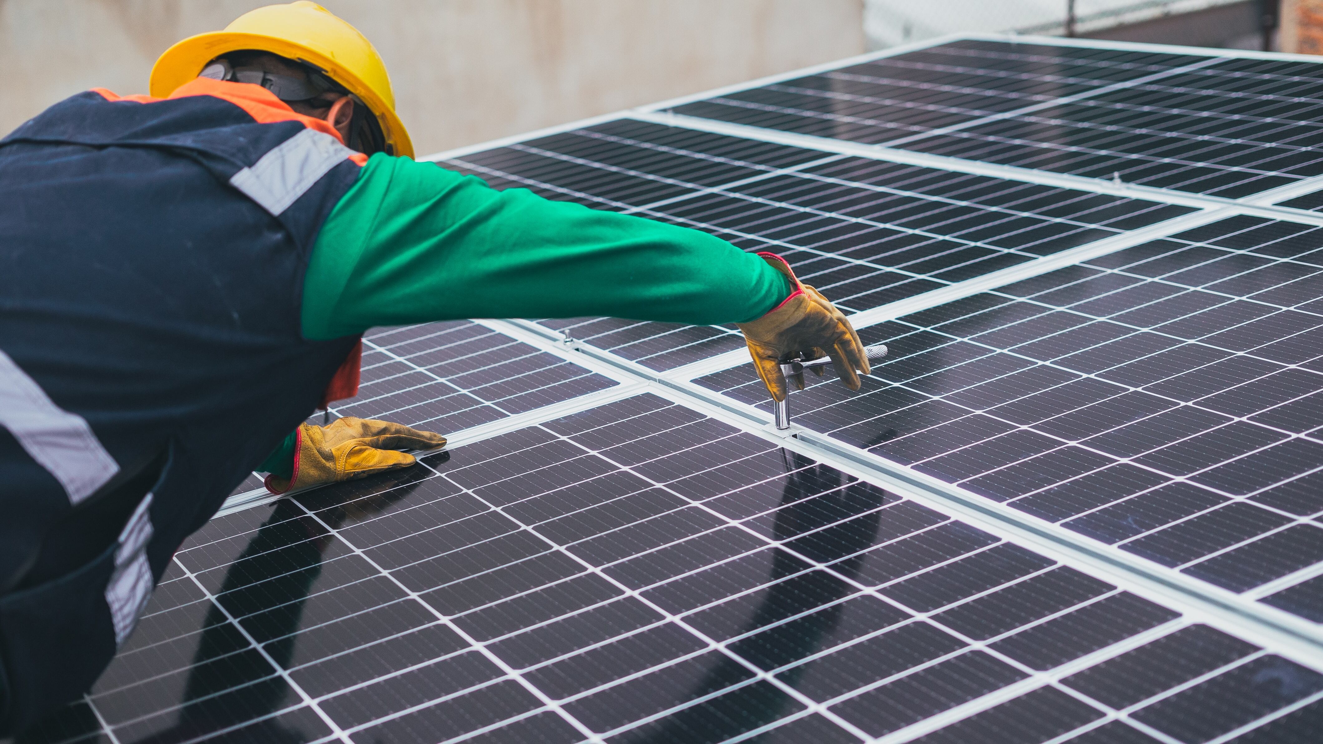 Fotovoltaico e solare termico: più risparmio che investimento