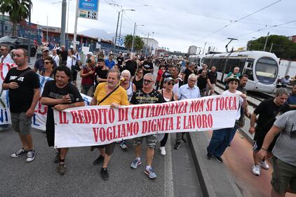 Rdc tafferugli Napoli 8