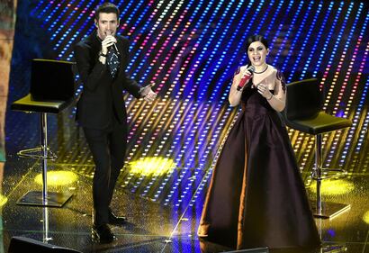 Sanremo 2016: gli abiti della prima serata 88