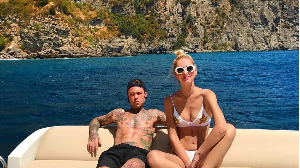 Dopo la gaffe di Gué Pequeno arriva anche la battuta di Fedez?
