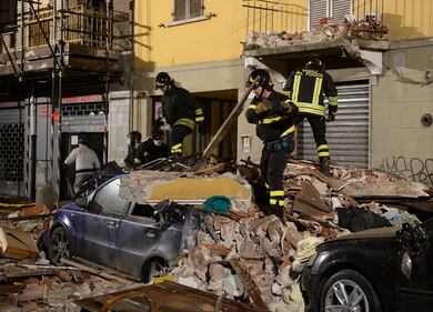 Crolla una palazzina a Torino, le immagini dell'incidente 11