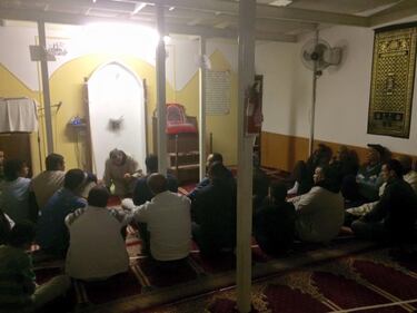 La moschea abusiva nel centro culturale 1