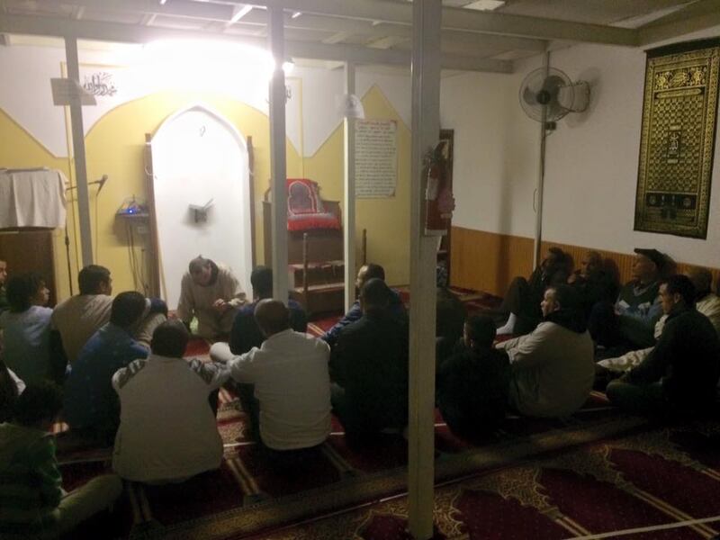 La moschea abusiva nel centro culturale 1