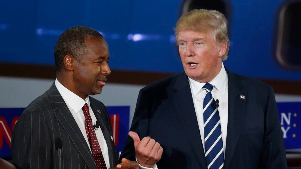 Poltrona da ministro per Carson, creazionista che sfidò Trump