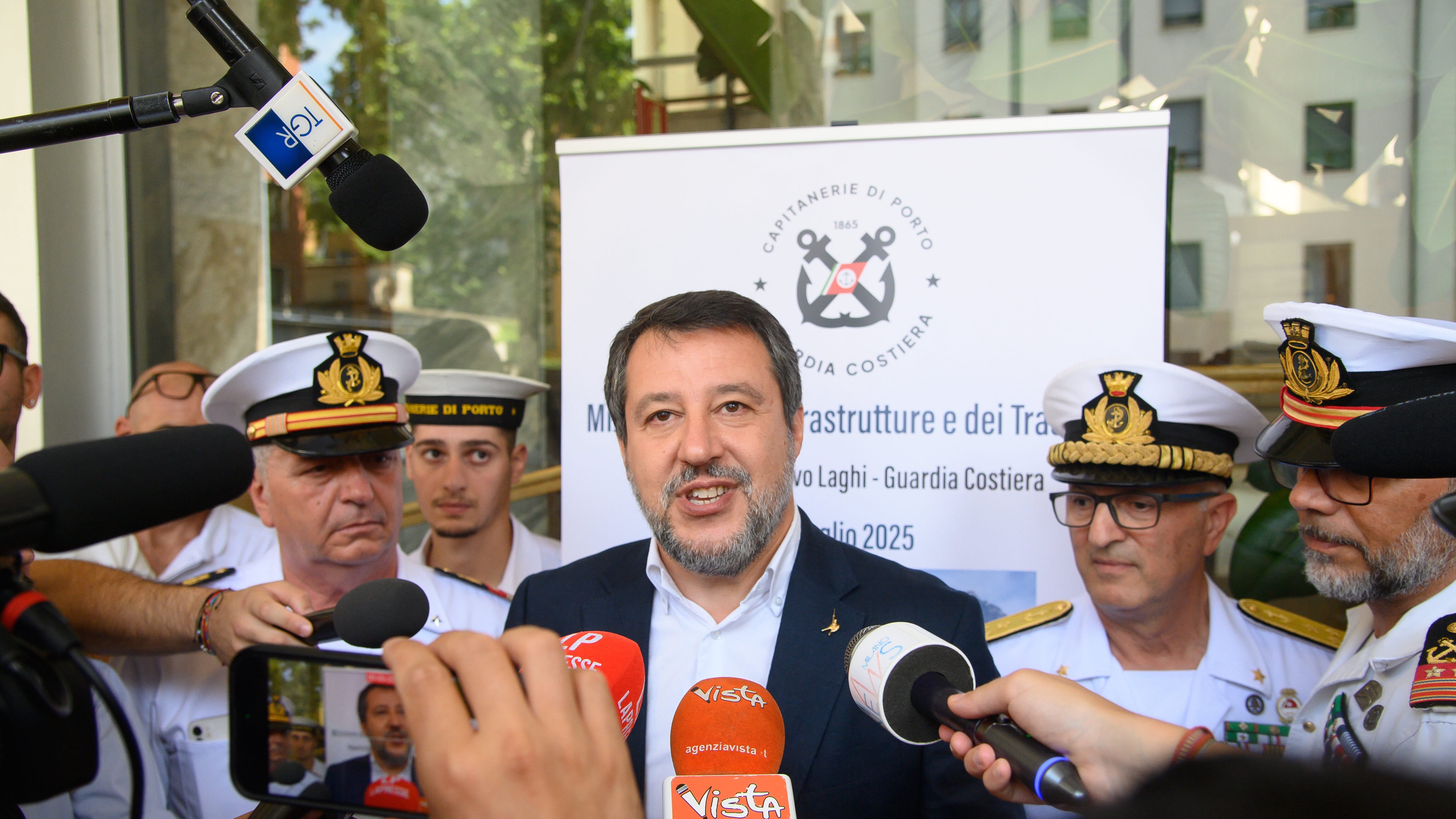 Assolvere Salvini è reato
