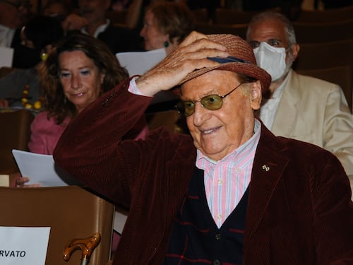 "Ho sempre lavorato per la Tv di Stato. È la mia casa: sono cresciuto con lei"