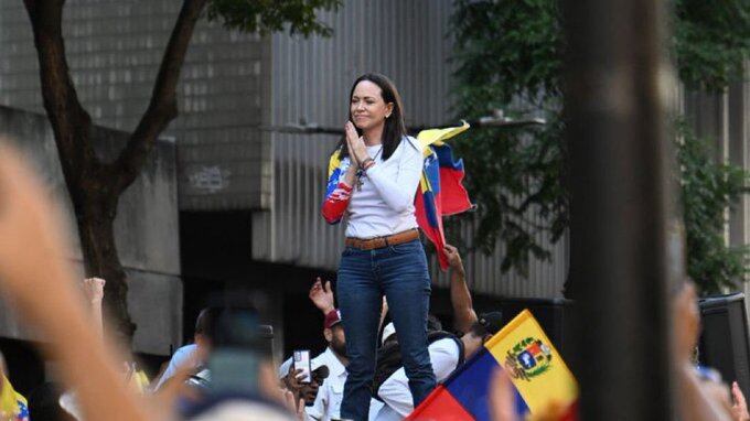 Venezuela, fermo lampo per la leader dell'opposizione Machado: giallo sulla dinamica