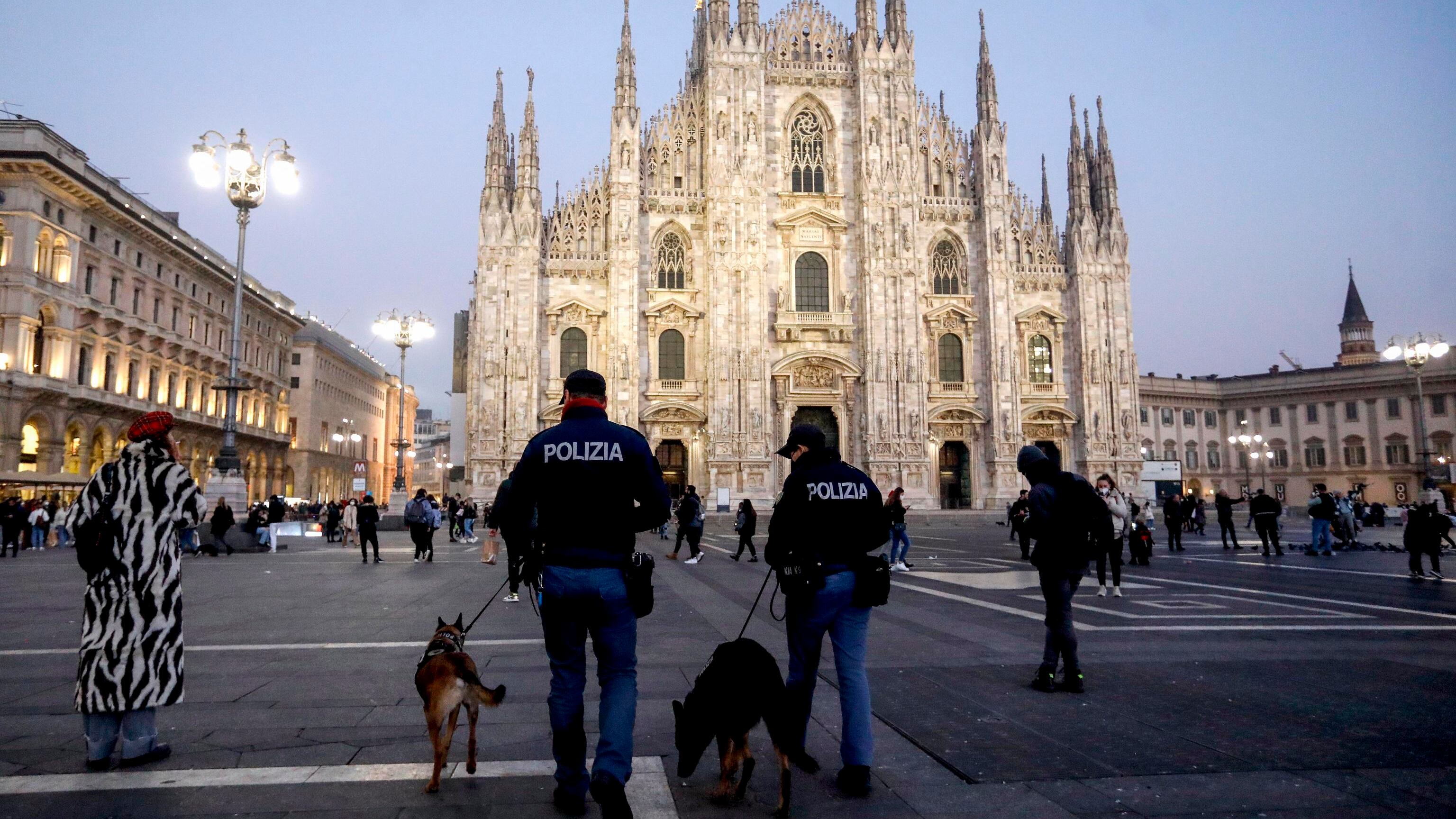 "Inaccettabile...". È polemica sulle frasi contro la polizia del candidato di sinistra