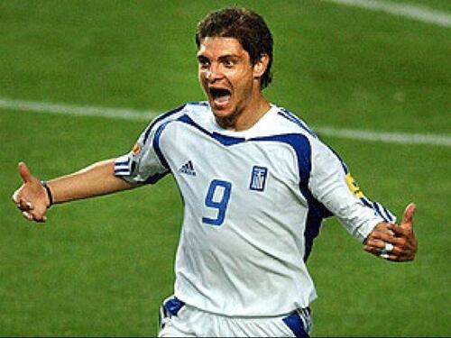 2004, la Grecia è la nuova Cenerentola. Per il Portogallo è lutto nazionale