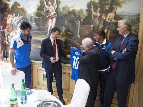 Lo stilista di Renzi rifà le divise alla Nazionale