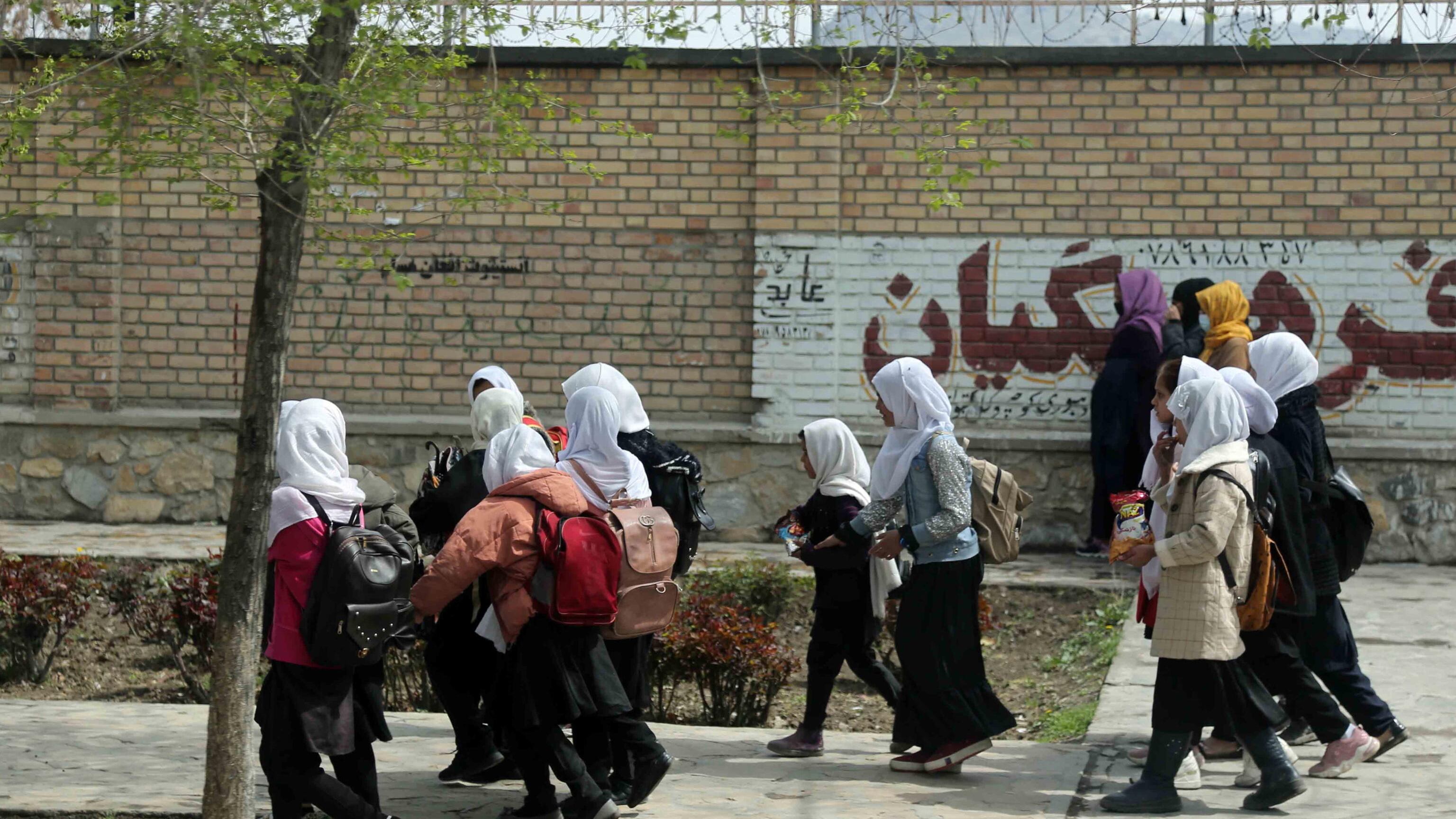 L'Afghanistan come l'Iran: 80 bambine avvelenate