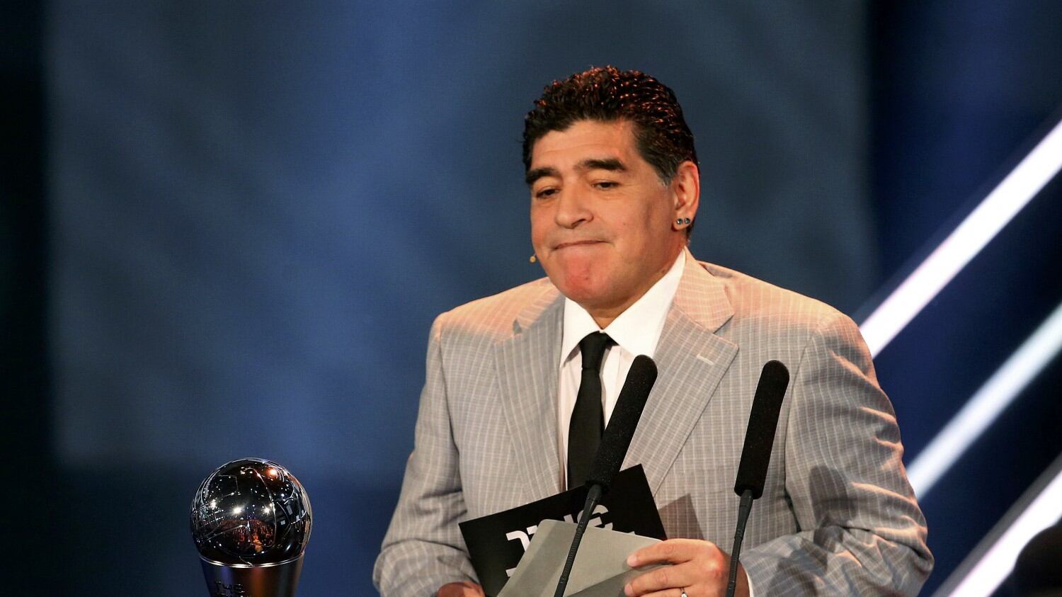 Maradona interrogato per un’aggressione alla compagna Rocío