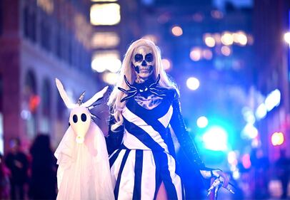 Parata di Halloween fra le vie della Sixth Avenue  7