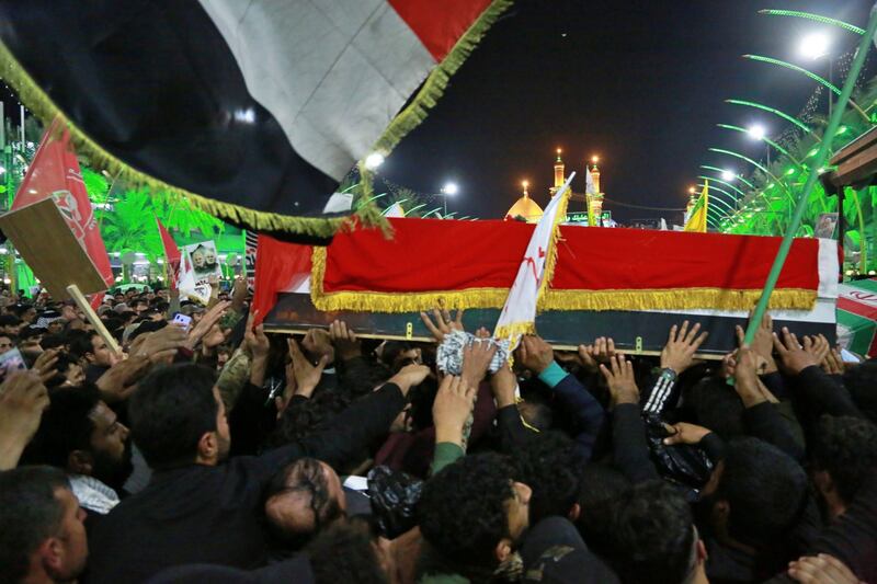 La bara del generale Soleimani arriva a Karbala 1
