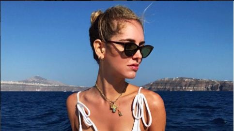 Gaffe social di Chiara Ferragni: pubblica le foto delle vacanze ma fa un errore