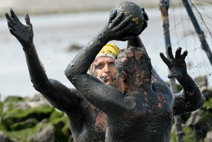 Arrivano le Mudflat Olympics, le Olimpiadi del fango 11