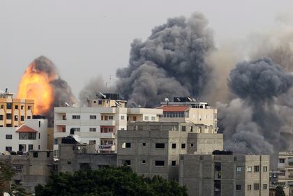 Attacco aereo israeliano su Gaza 1