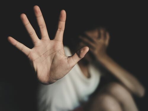Incinta del padre, stuprata anche in ospedale: orrore del filippino a Torino