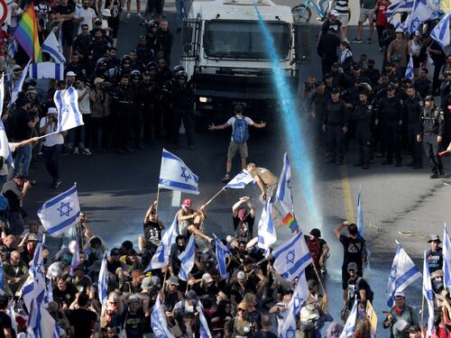 Il sì alla riforma Netanyahu fa esplodere ancora Israele