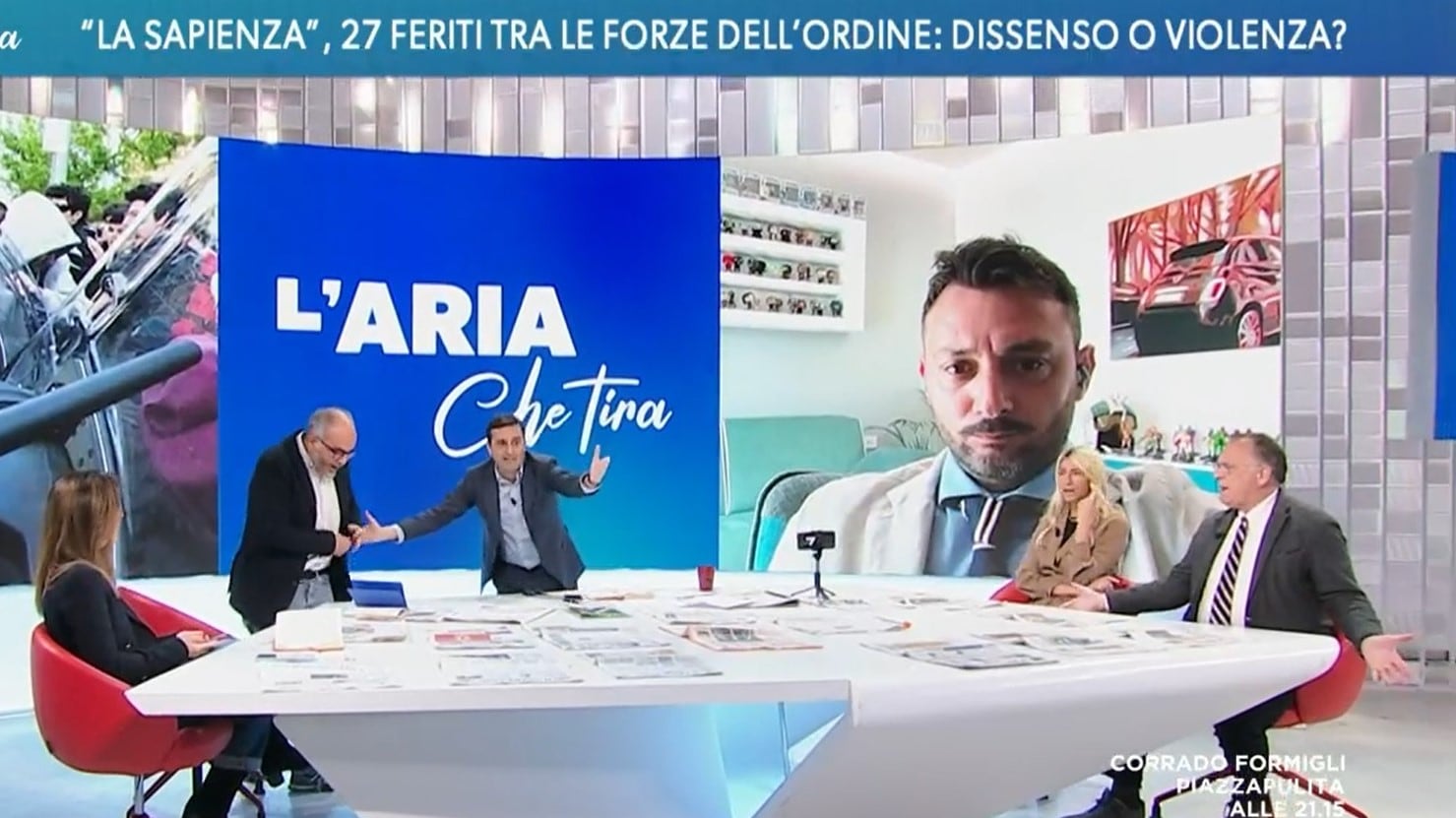Cecchi Paone contro Raimo: "Se ne vada!", lo scrittore lascia lo studio de La7