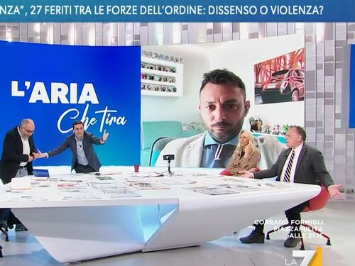 Cecchi Paone contro Raimo: "Se ne vada!", lo scrittore lascia lo studio de La7
