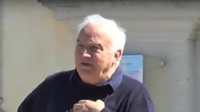 "Gli stranieri turbano la mia pace". E il parroco cambia canonica