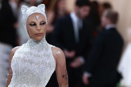 L'omaggio felino a Lagerfeld di Jared Ledo (e gli altri) 6