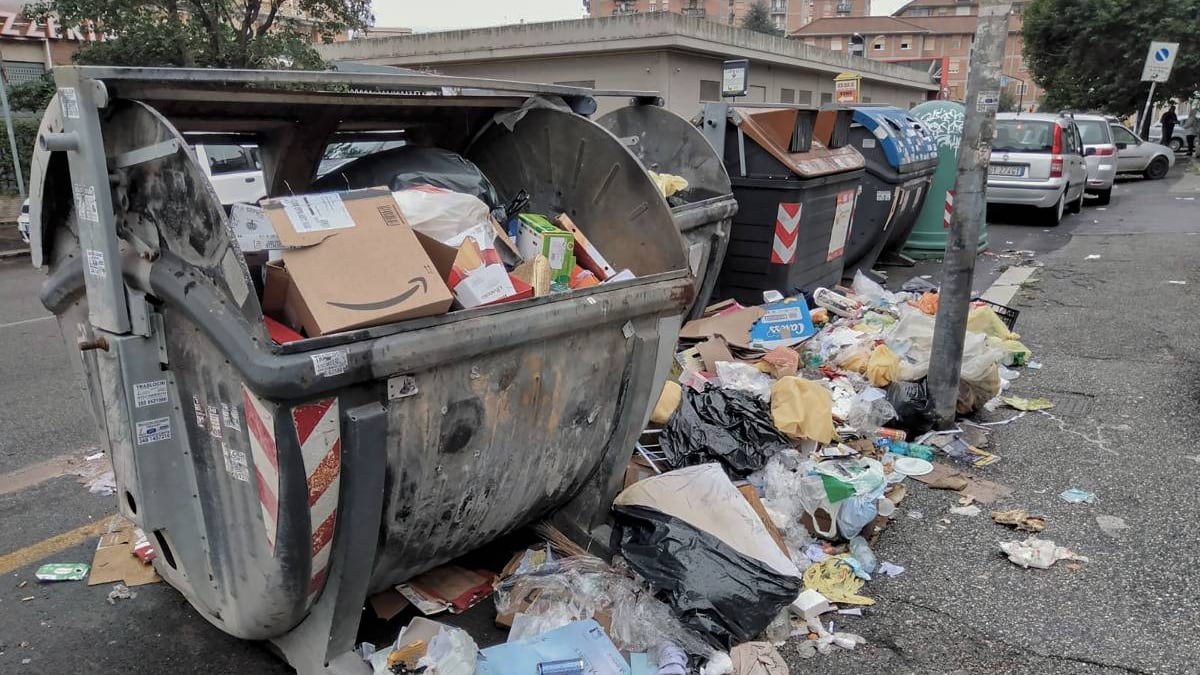 Parioli, ogni giorno a mezzanotte c'è un'aria irrespirabile: tutte le ipotesi