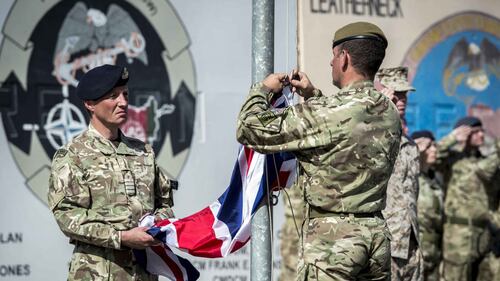 Le truppe inglesi lasciano Camp Baston alle forze afghane 5