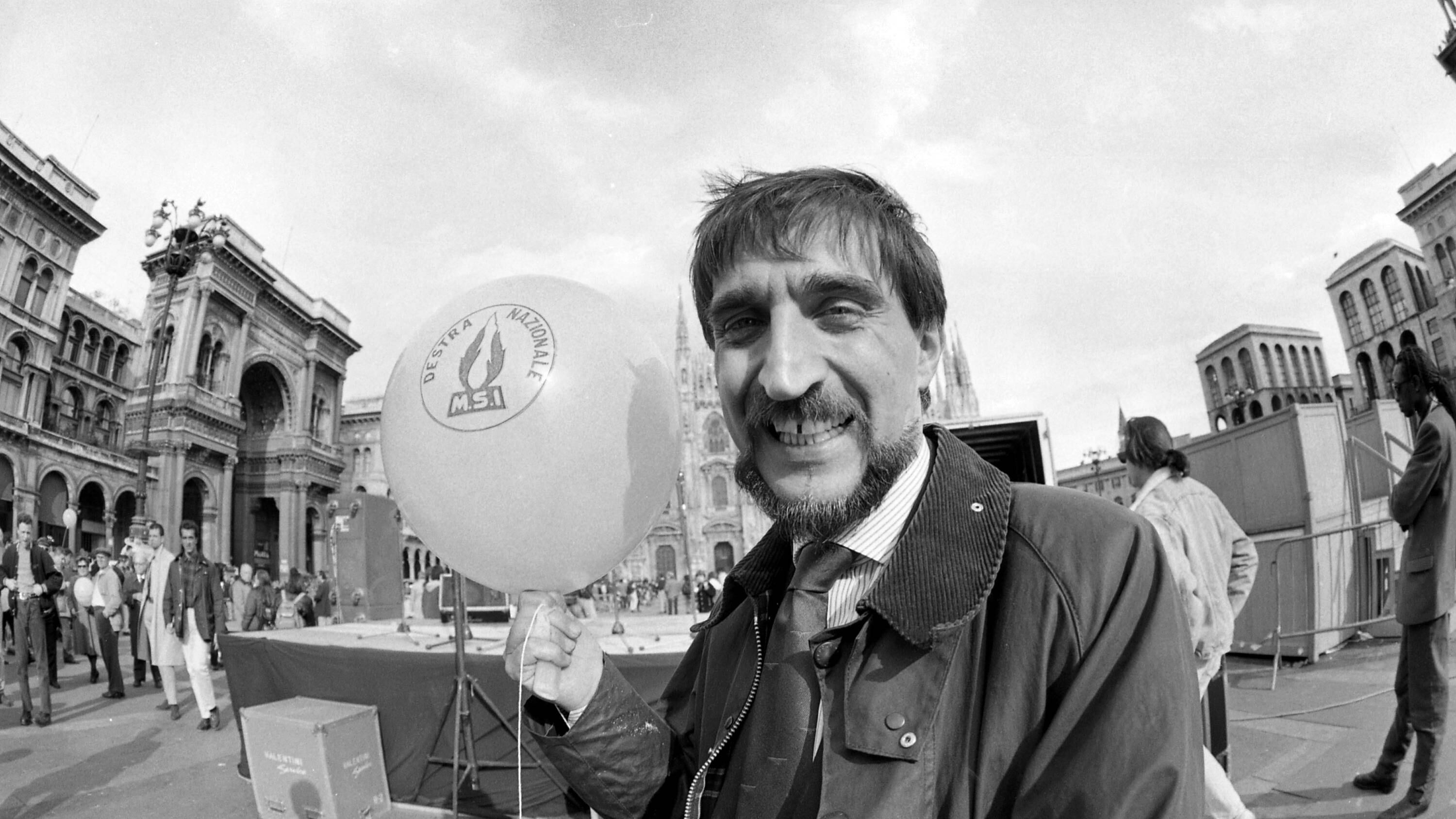 Ignazio, dal Msi al vertice. Il primo comizio a dieci anni, la "tribù indiana" dei tre figli