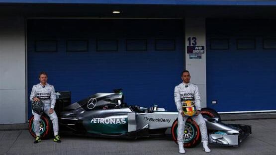 F1: si riprende con la solita musica, Mercedes padrone nelle libere di Spa
