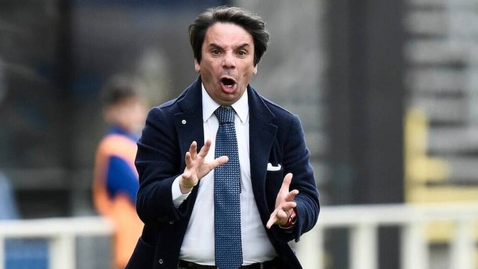 "Almeno 10 bestemmie": squalificato l’allenatore Capuano