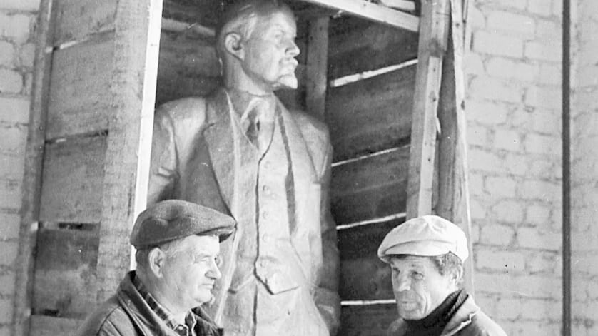 Così Lenin uccise il lavoro togliendolo dal mercato