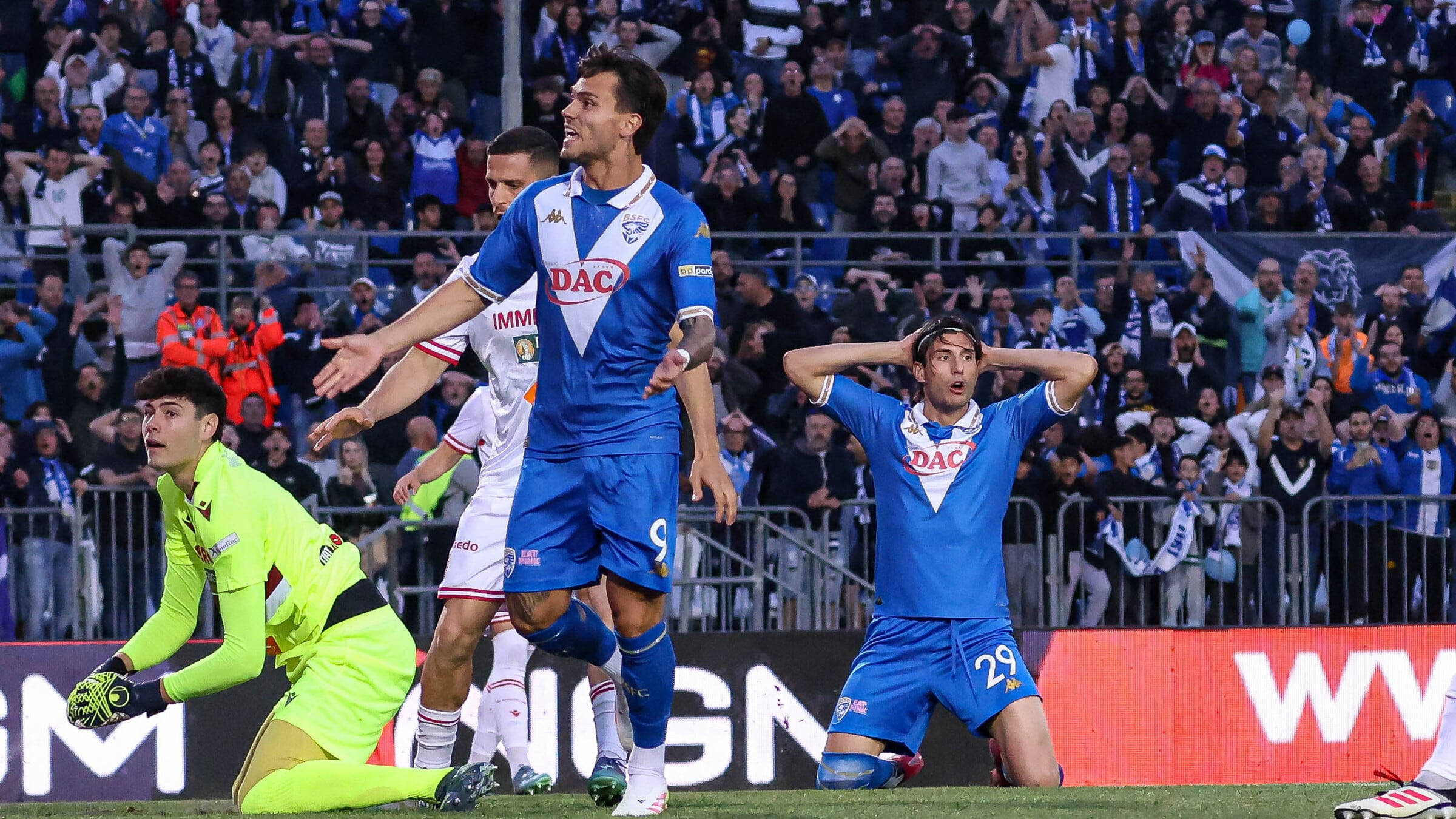 Terremoto in Serie B: batosta per il Brescia. Come cambia la classifica