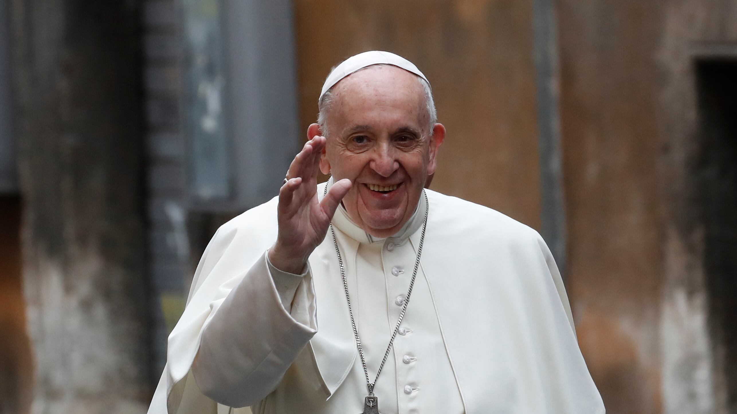 Il broker del Vaticano in arresto: fatture false