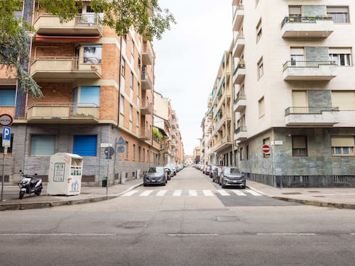 Investe i ladri con il suv, uno è grave: rischia il tentato omicidio