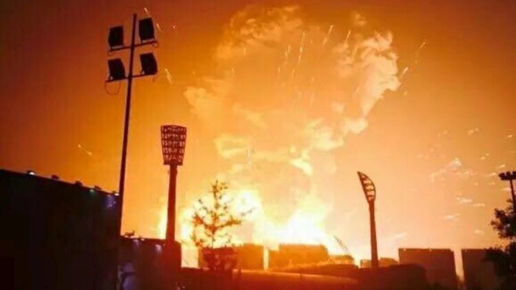 Cina, esplode deposito di esplosivi: almeno 44 morti e 520 feriti
