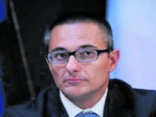 Tempi, paragoni e i soliti sospetti