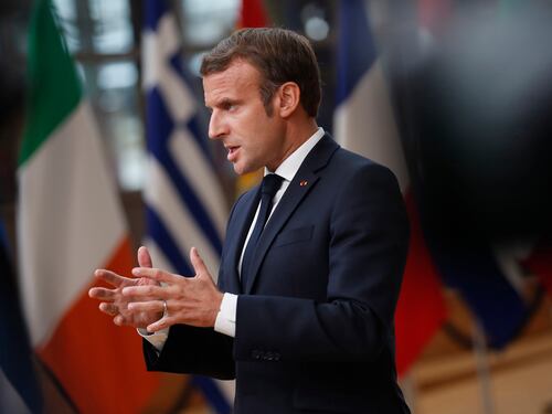 Francia blindata per un mese. "Siamo travolti dall'epidemia"